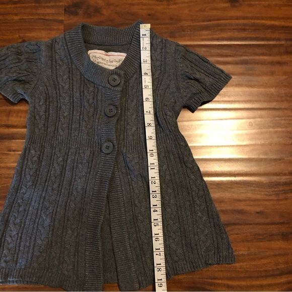 2 Girls Sweaters - Mossimo Gray Size Medium, J. Khaki Brown Knit Size Large - Picture 5 of 13